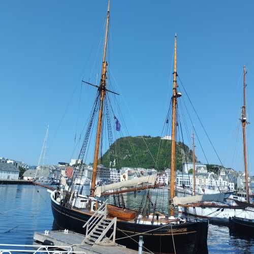 Порт Олесунна, Норвегия