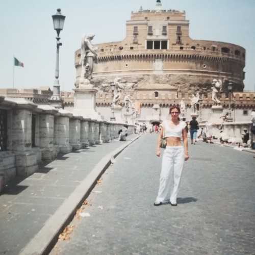 Замок Святого Ангела, Италия