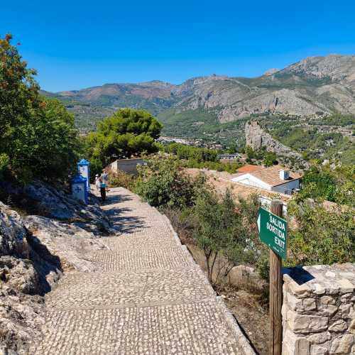 Замок Гуадалест, Испания