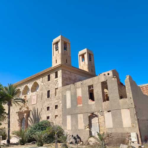 Остров Новая Табарка, Испания