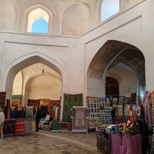 Токи Тельпак-Фурушон, Узбекистан