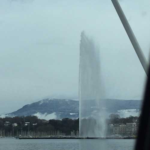 Jet d'Eau Fountain, Switzerland