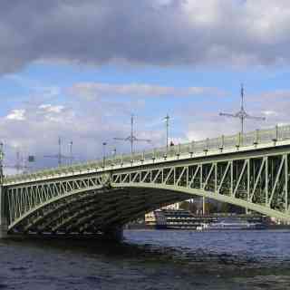 Trinity Bridge Saint-Petersburg