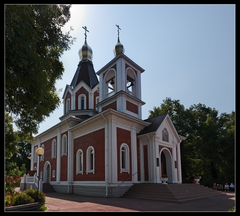 Храм Сергия Радонежского, Россия