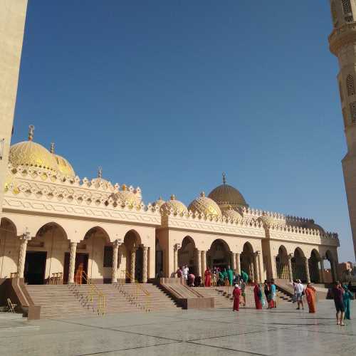 Центральная мечеть Абдульхасана Эльшази