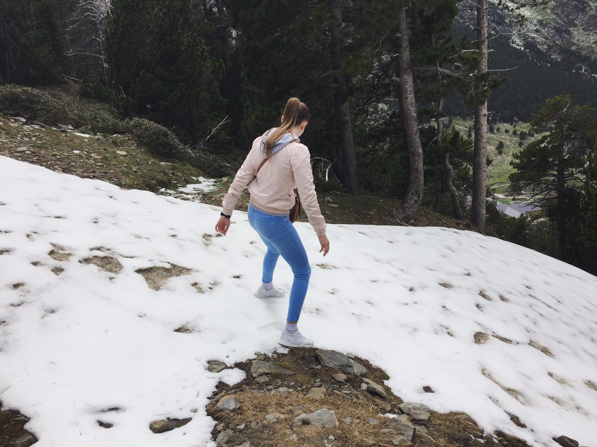 nuria, Испания