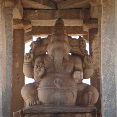Sasivekalu Ganesha, India