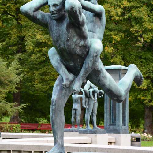 Парк скульптур Вигеланда, Норвегия