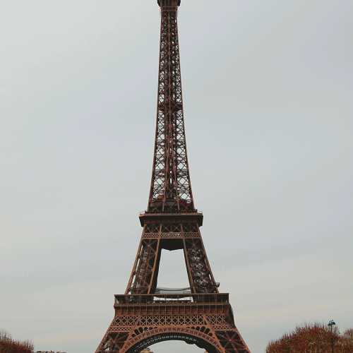 Эйфелева башня, Франция