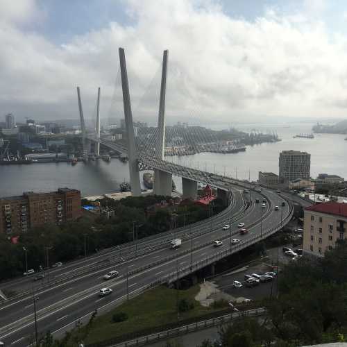 Zolotoy Bridge 
