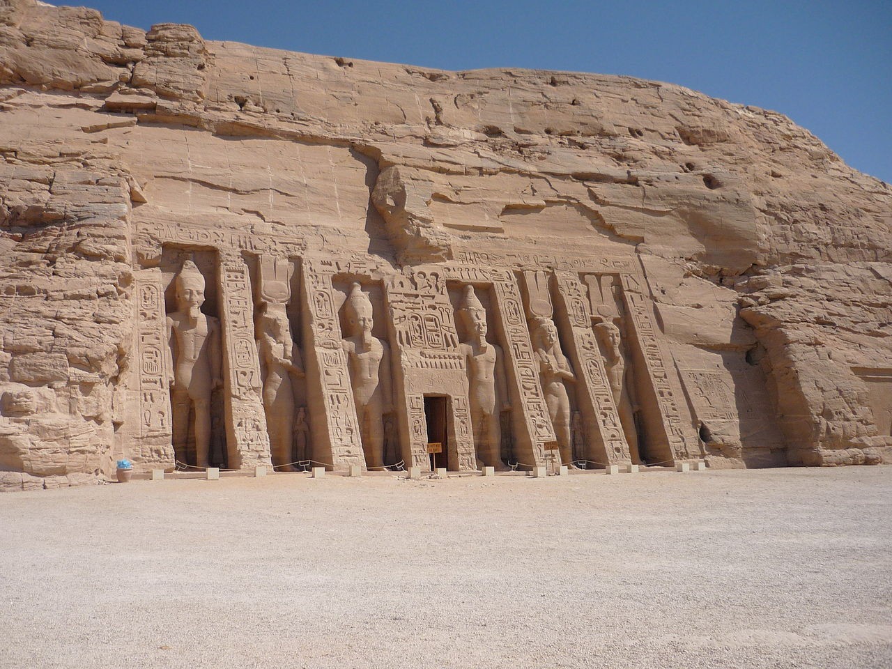 Храм в Абу Симбеле среднее царство