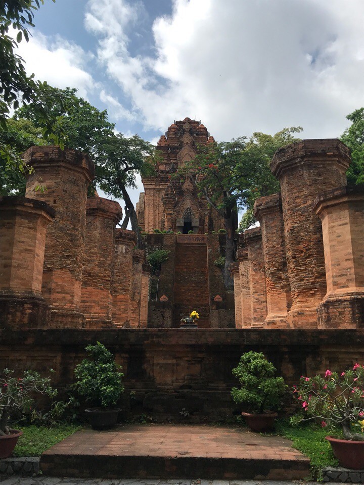 Чамские башни (По Нагар), Vietnam