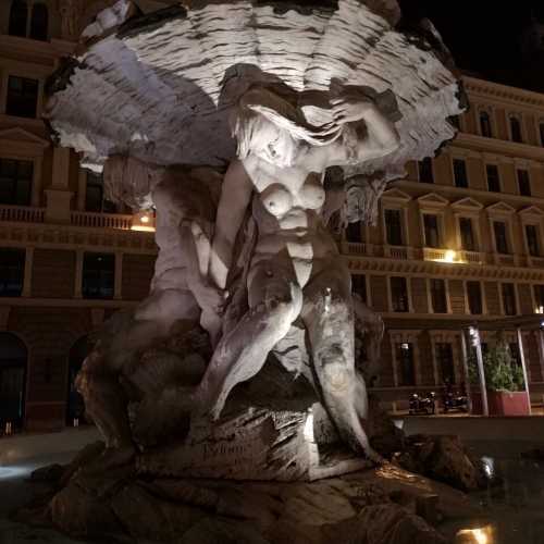 Fontana dei Tritoni, Italy