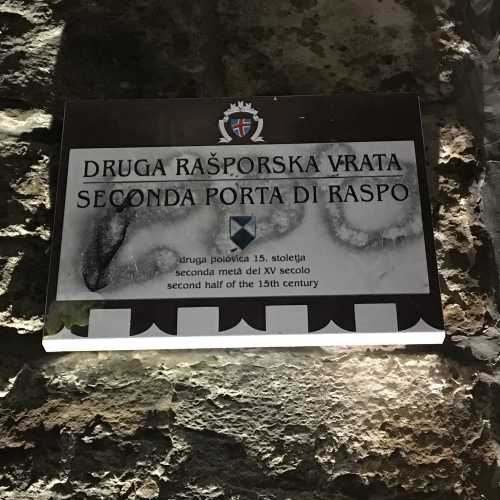 Druga Rasporska Vrata, Словения