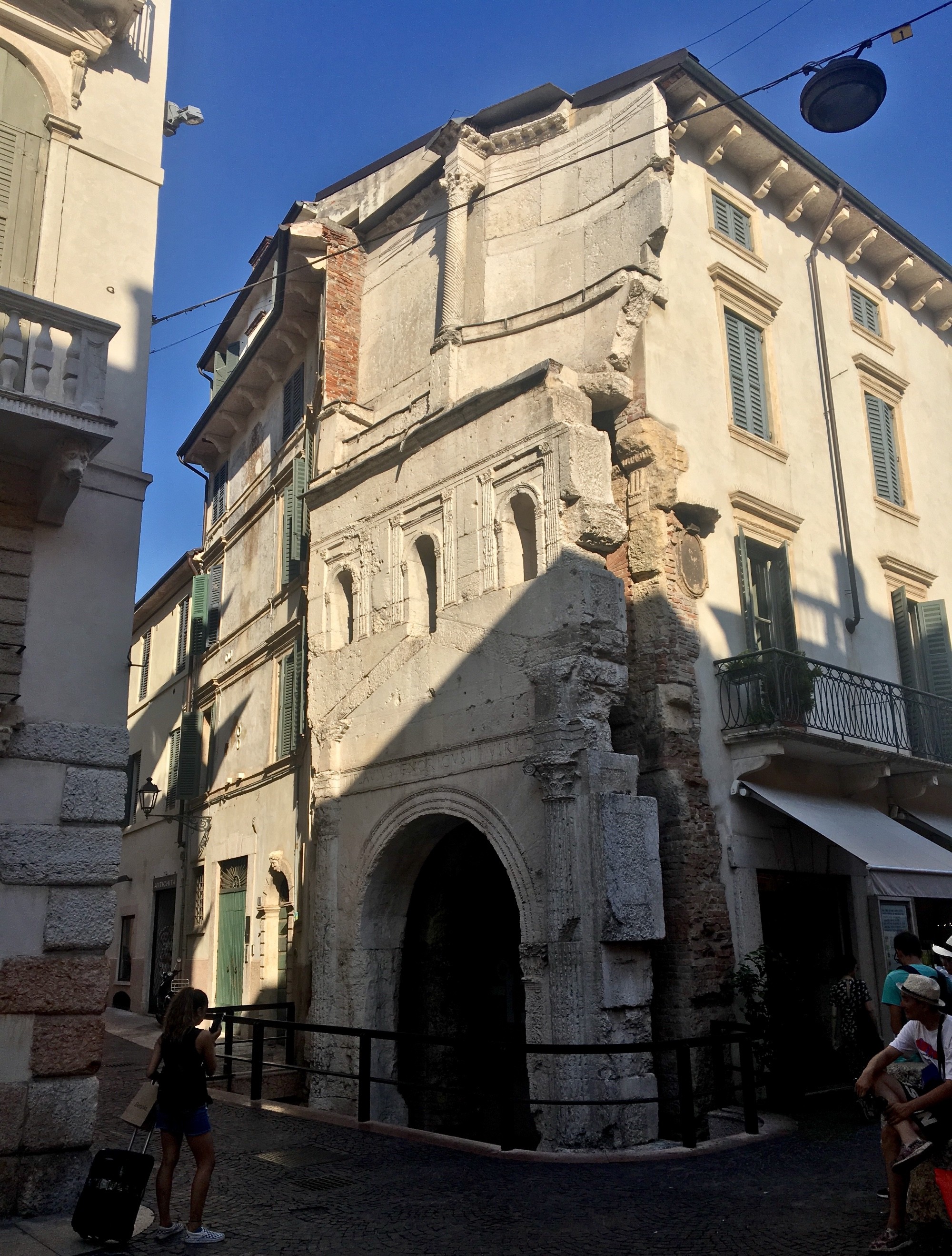 Porta Leoni, Italy