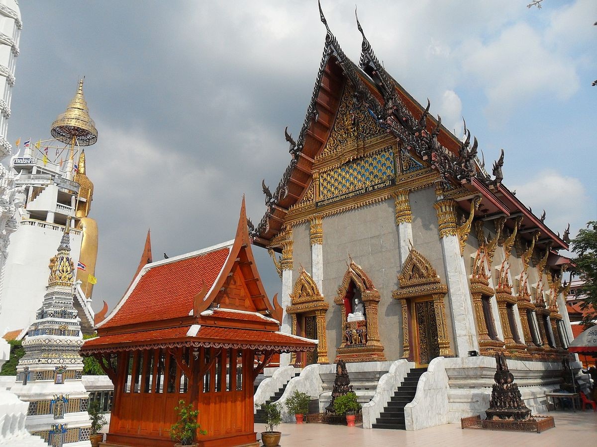 Храм Интхаравихан, Thailand