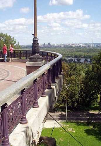 Мариинский парк, Украина