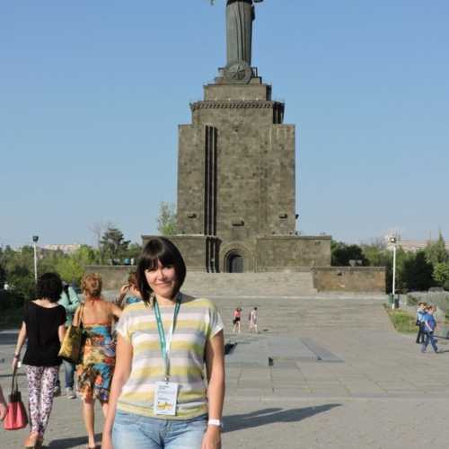 Монумент Мать-Армения.