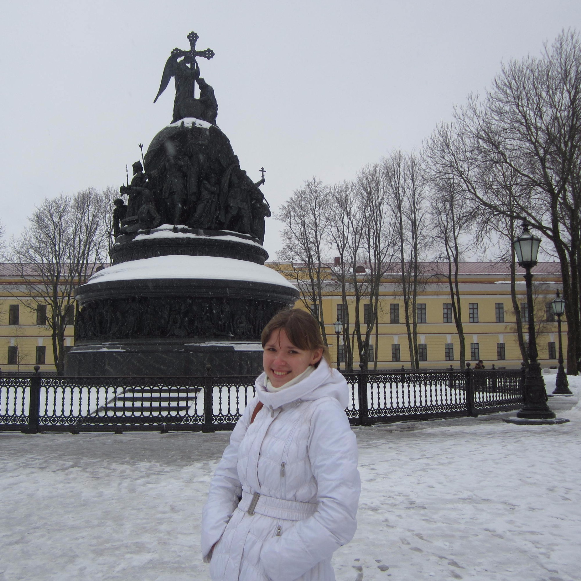 Памятник 1000летие России