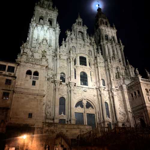 Catedral de Santiago de Compostela.<br/>
Santiago de Compostela is one of the most famous pilgrimage sites in the Christian world. Every year, many thousands of pilgrims walk along the Jacobite Road to the city where, according to legend, the Apostle Jacob is buried.<br/>
Pilgrims from all over the world have walked the Camino de Santiago trails across Europe for centuries, making their way to Santiago de Compostela in Galicia, North-West of Spain. 