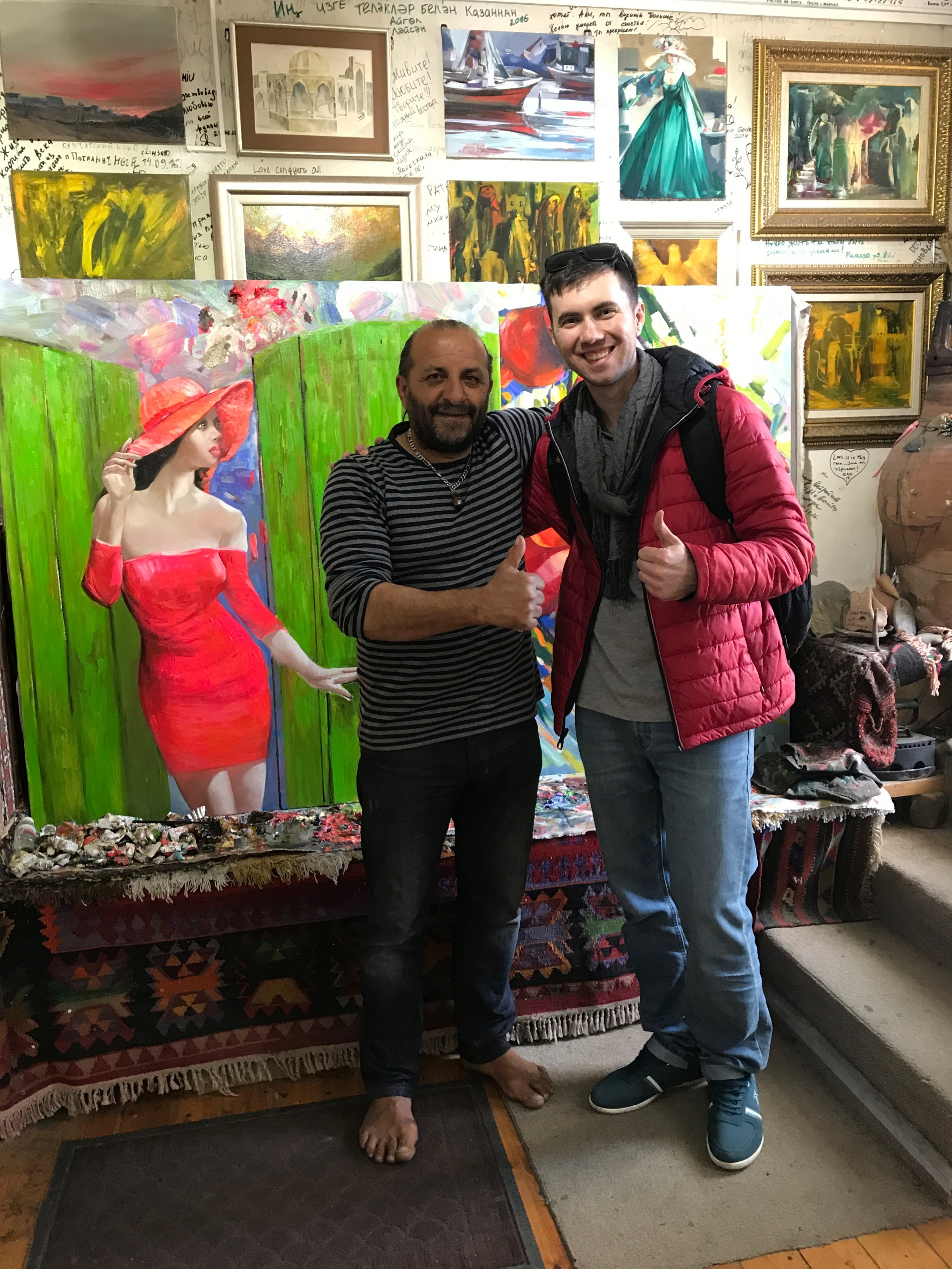 Известный Азербайджанский художник и его мастерская Али Шамси. Советую заглянуть к нему, пообщаться. Будет интересно на 100%