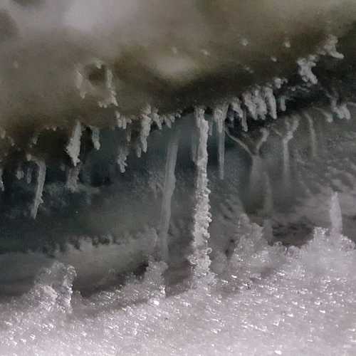 Ледяные пещеры, Норвегия