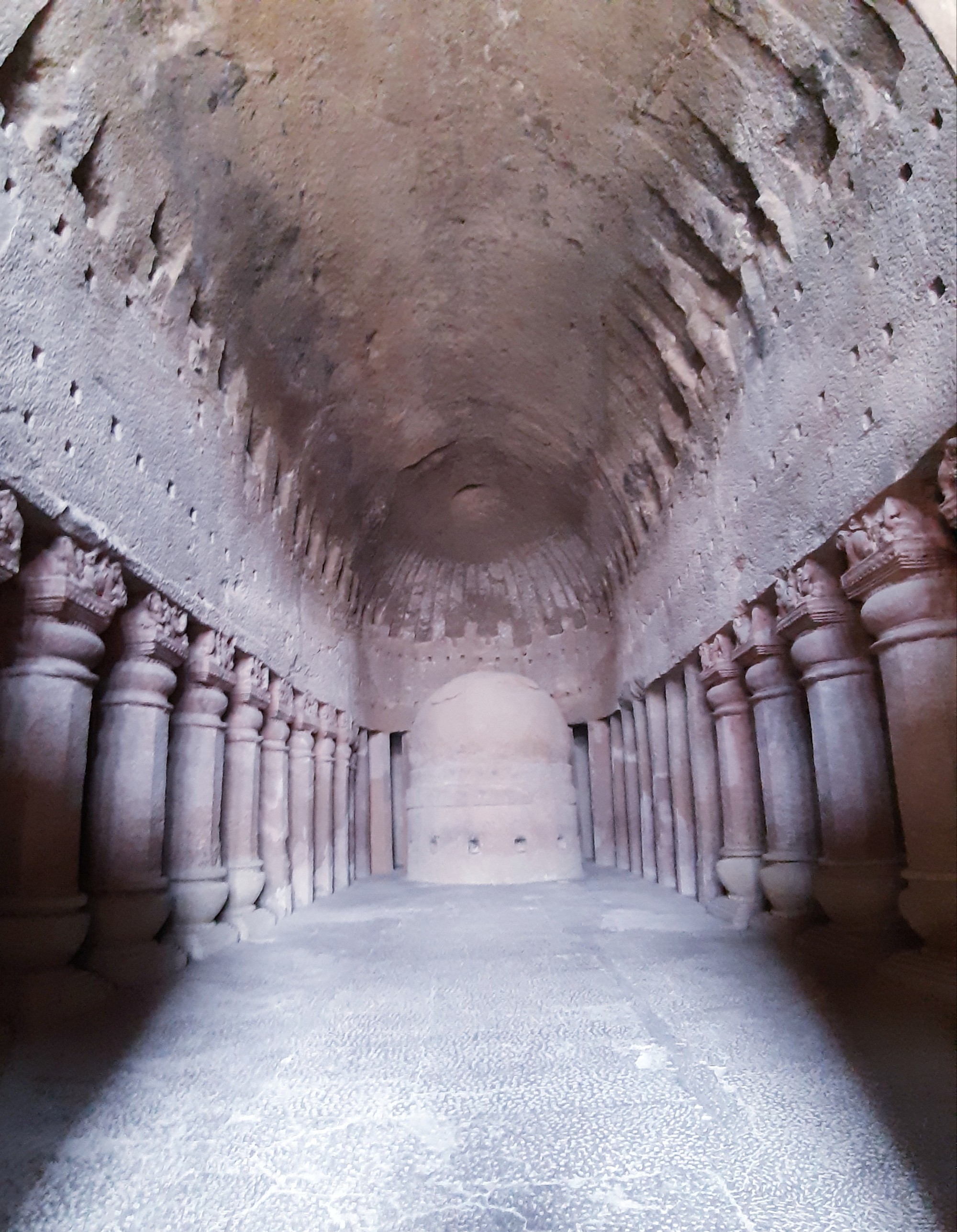 Пещеры Канхери, India