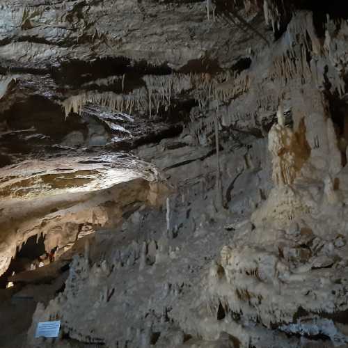 Новоафонская пещера, Abhazia