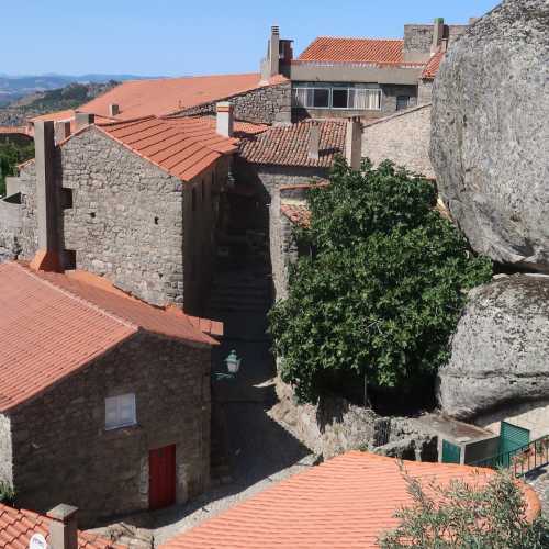 Monsantu, Portugal