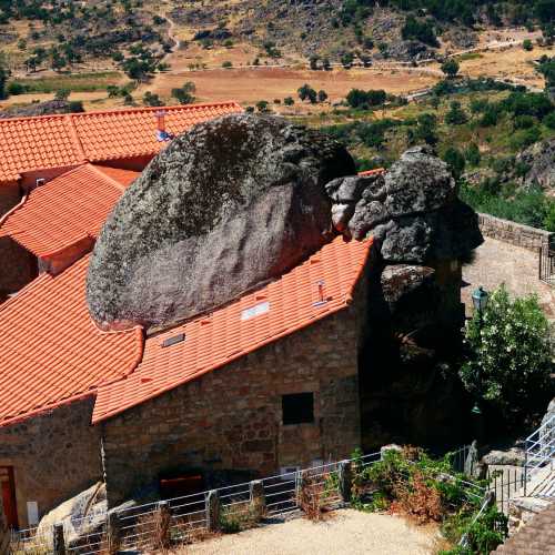 Monsantu, Portugal