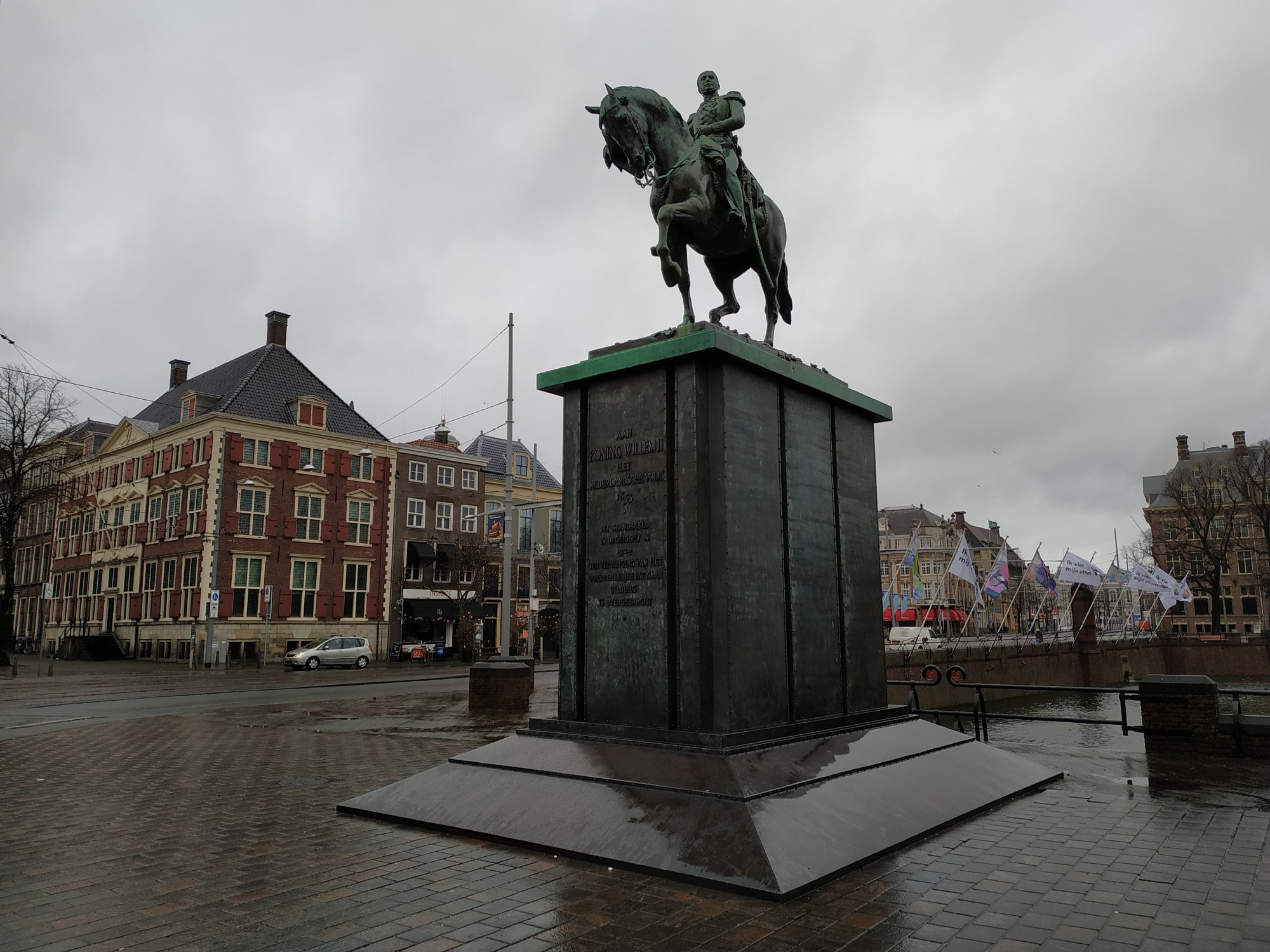 Гаага. Памятник королю Вильгельму II. (16.03.2019)