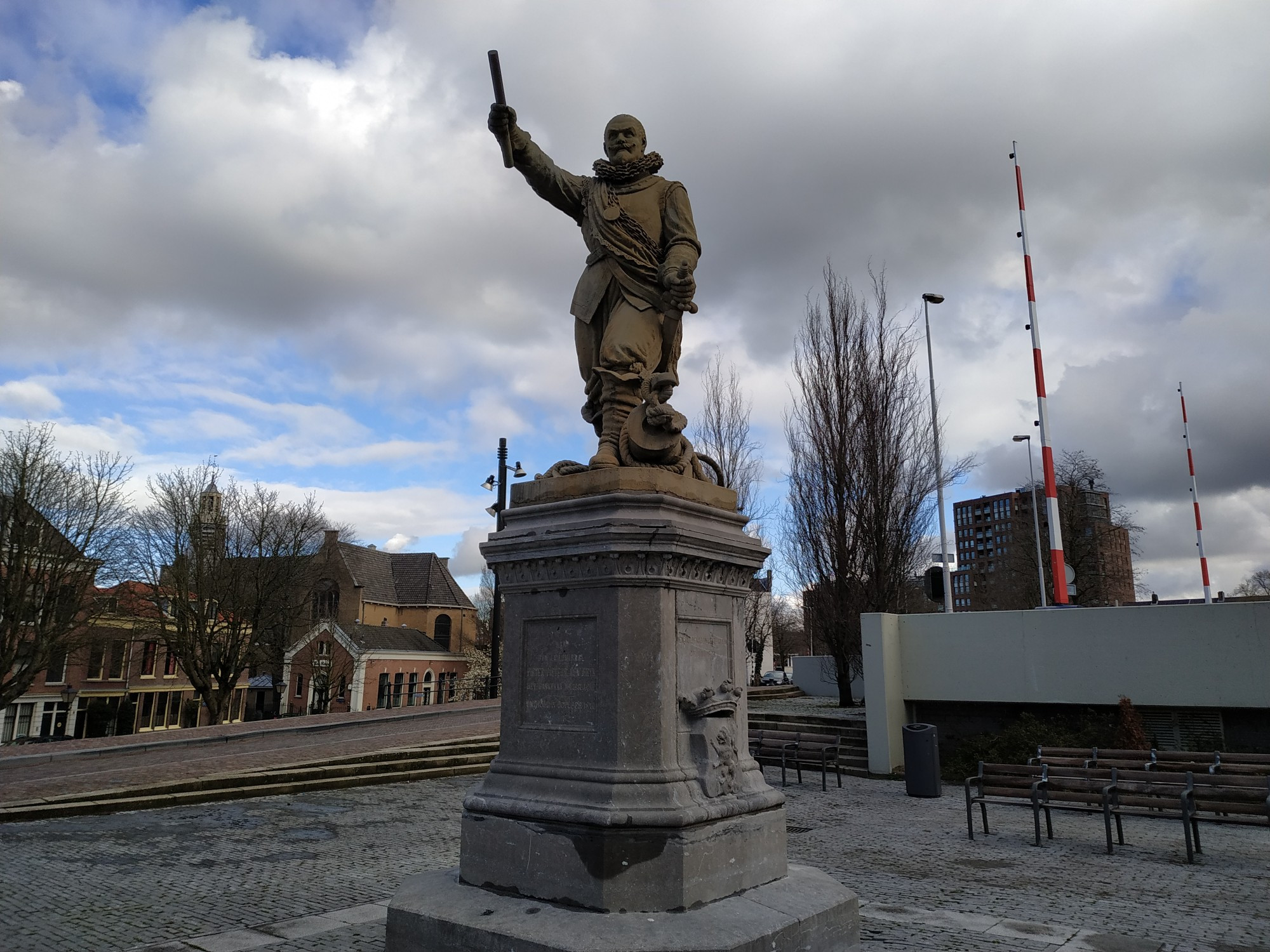 Роттердам. Памятник Питу Хейну. (17.03.2019)