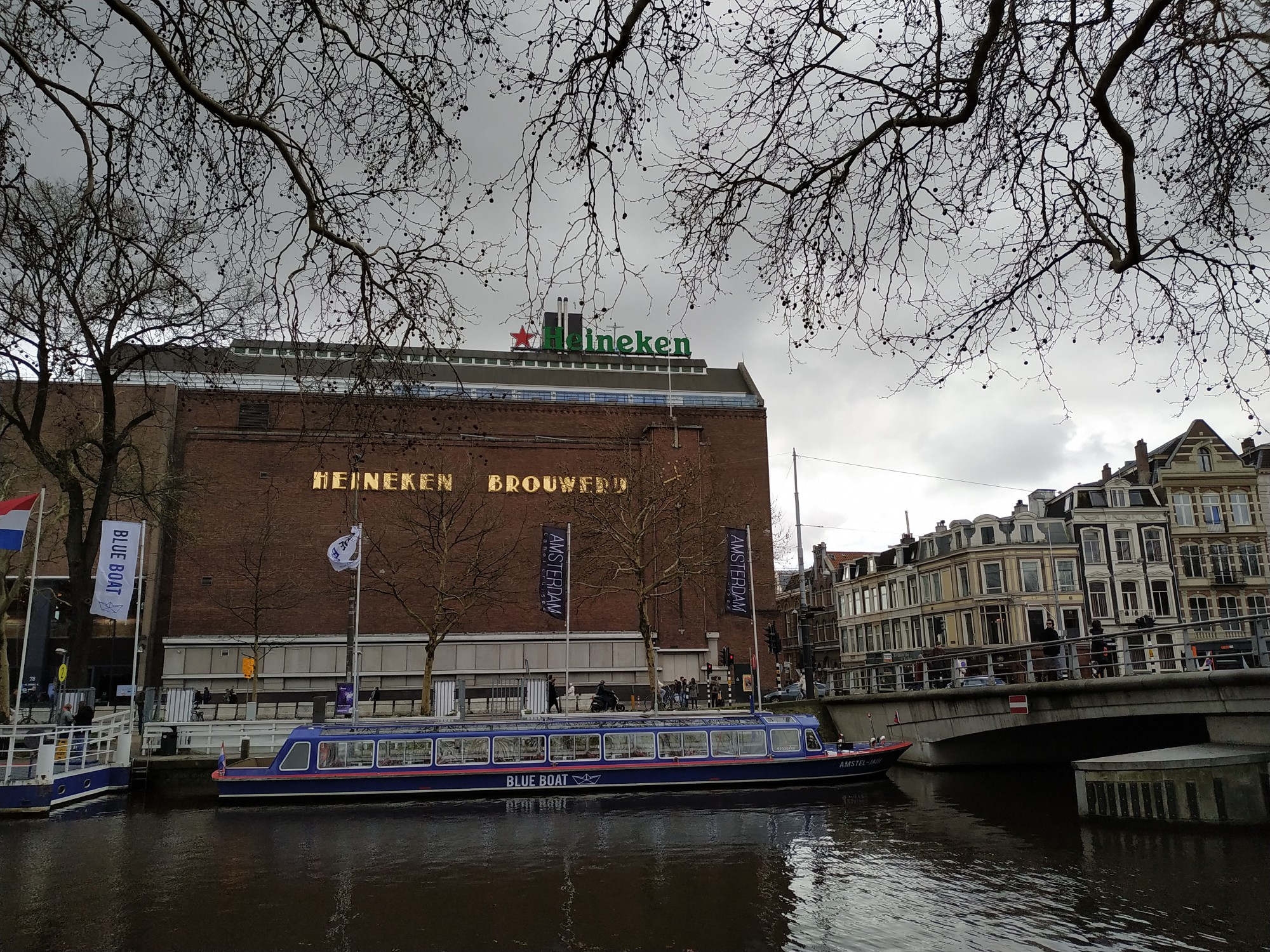 Амстердам. Здание пивоварни Хайнекен. (18.03.2019)
