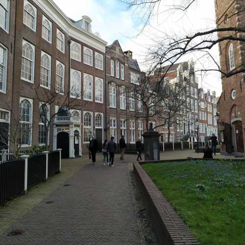 Амстердам. Бегинаж. (18.03.2019)