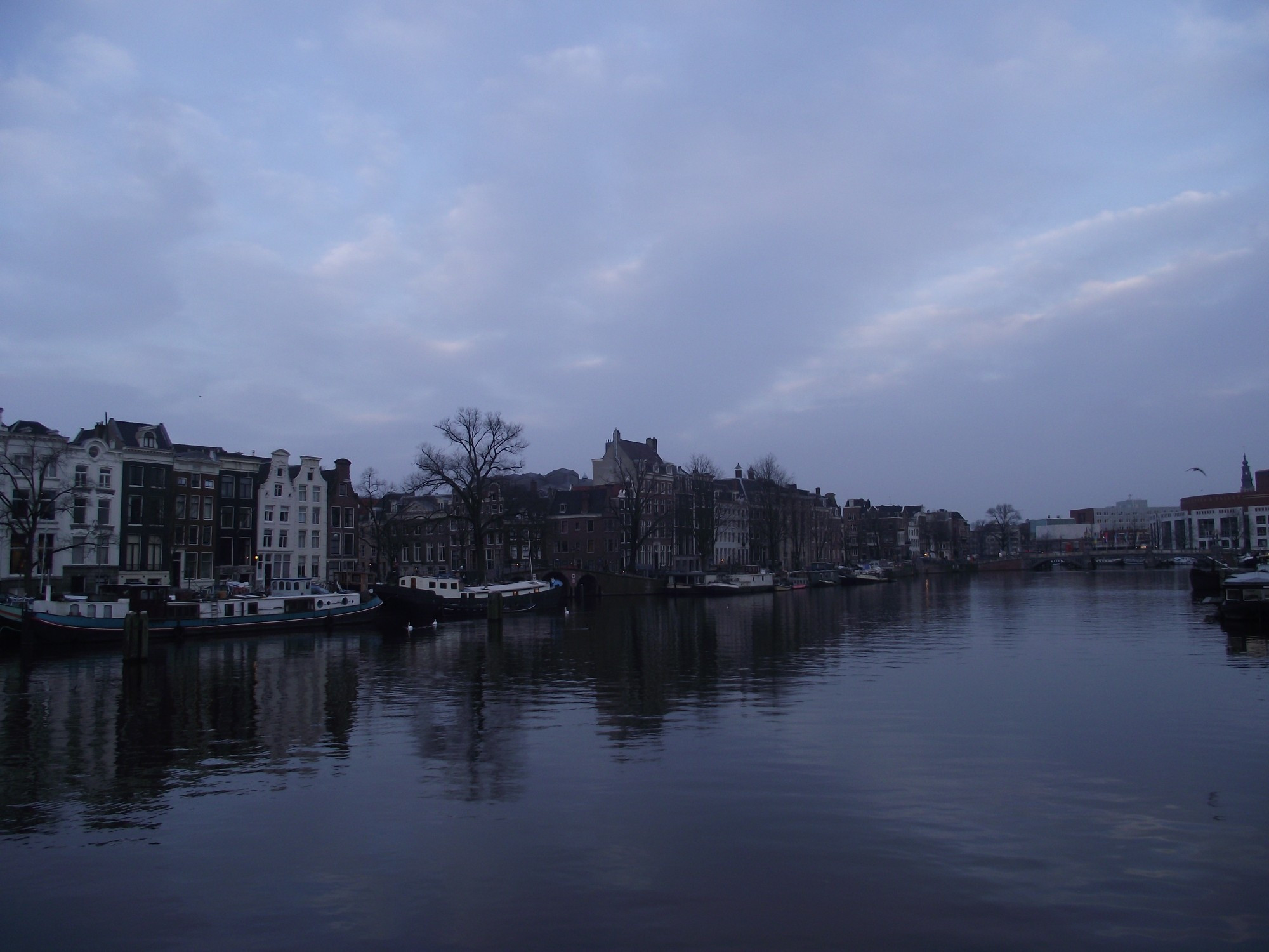 Амстердам. Река Амстел. (09.01.2018)