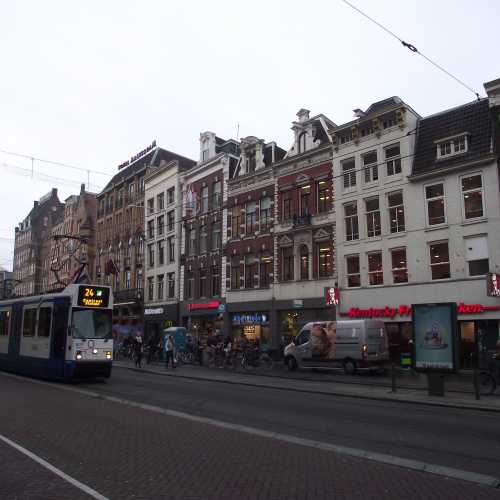 Амстердам. Улица Дамрак. (09.01.2018)