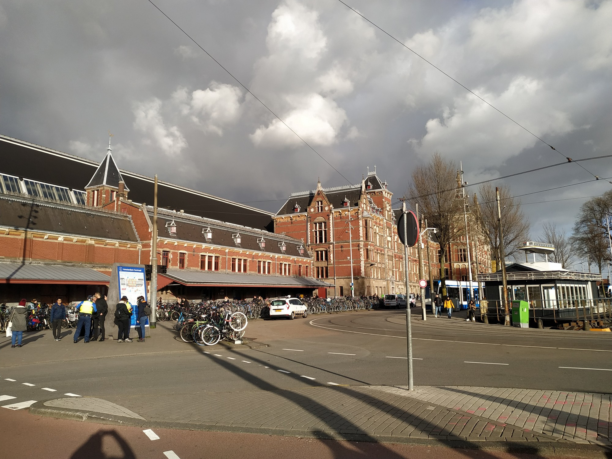 Амстердам. Центральный железнодорожный вокзал. (18.03.2019)