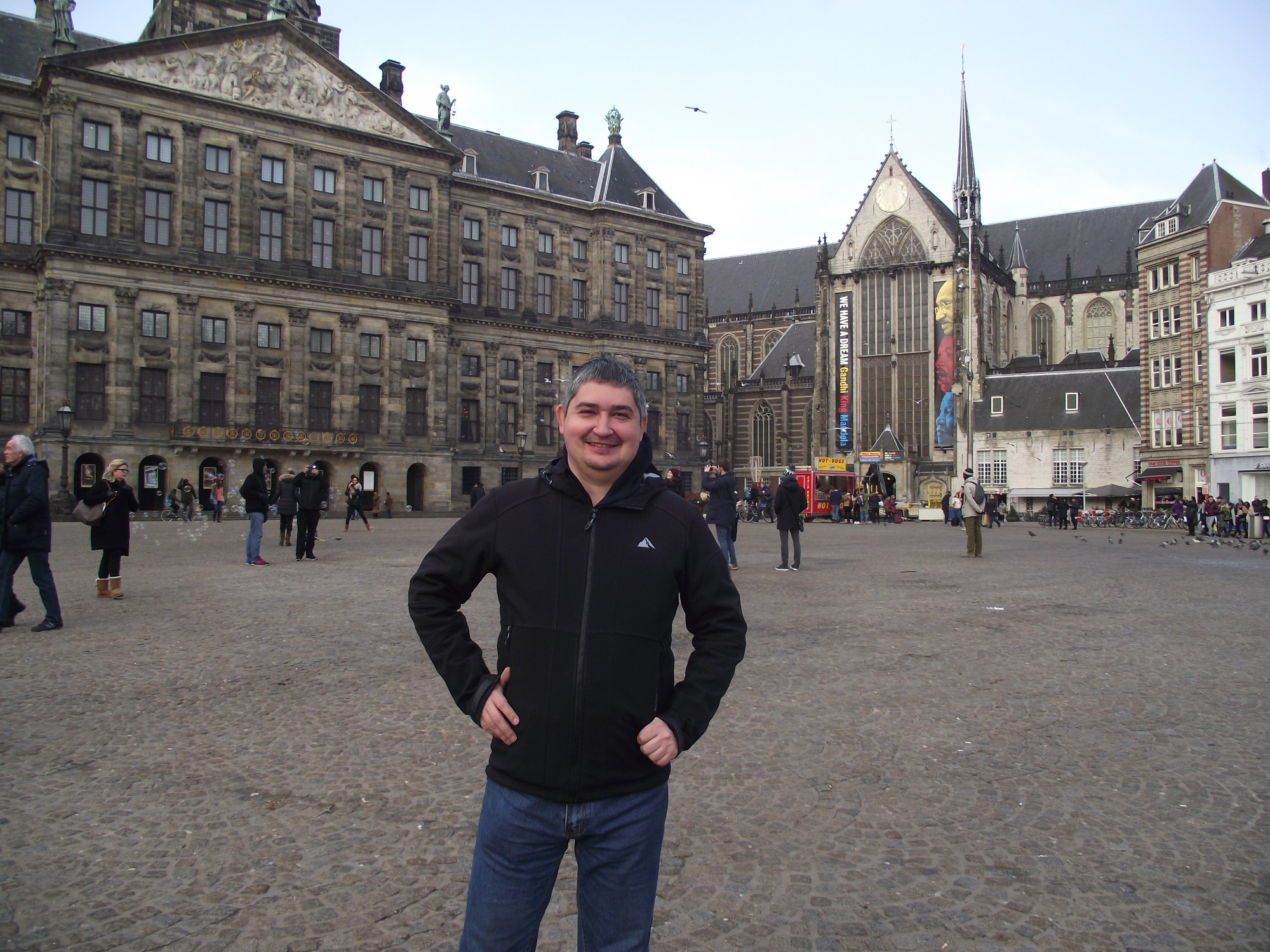 Амстердам. Я на площади Дам. (09.01.2018)