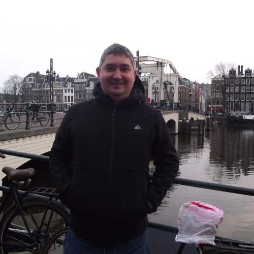 Амстердам. Я на фоне моста Магере-Брюг. (09.01.2018)