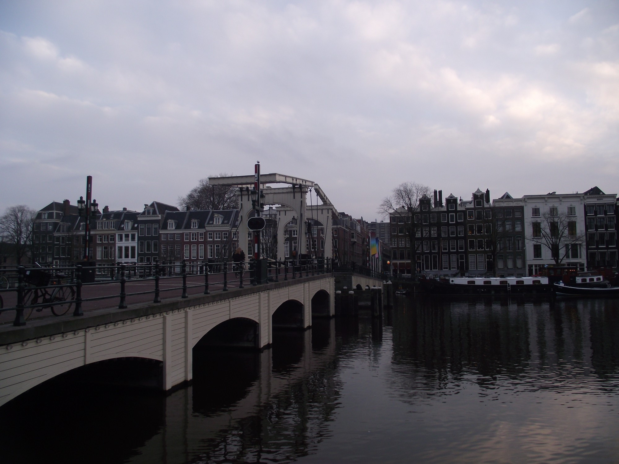 Амстердам. Мост Магере-Брюг. (09.01.2018)