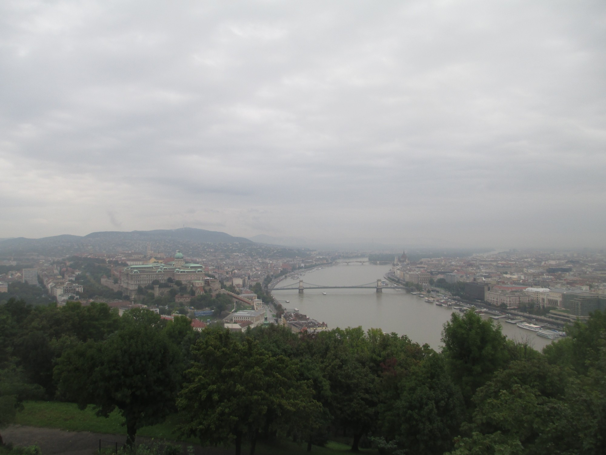 Будапешт. Вид на город с горы Геллерт. (15.09.2014)