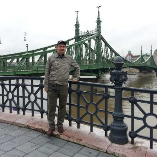 Будапешт. Я у моста через Дунай. (14.09.2014)