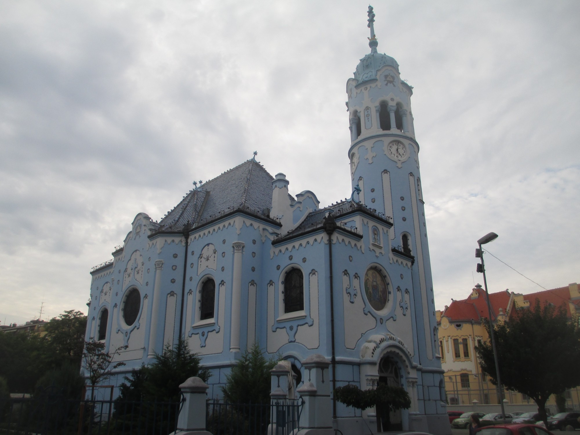 Братислава. Синий Костел (Костел Святой Эльжбеты). (16.09.2014)