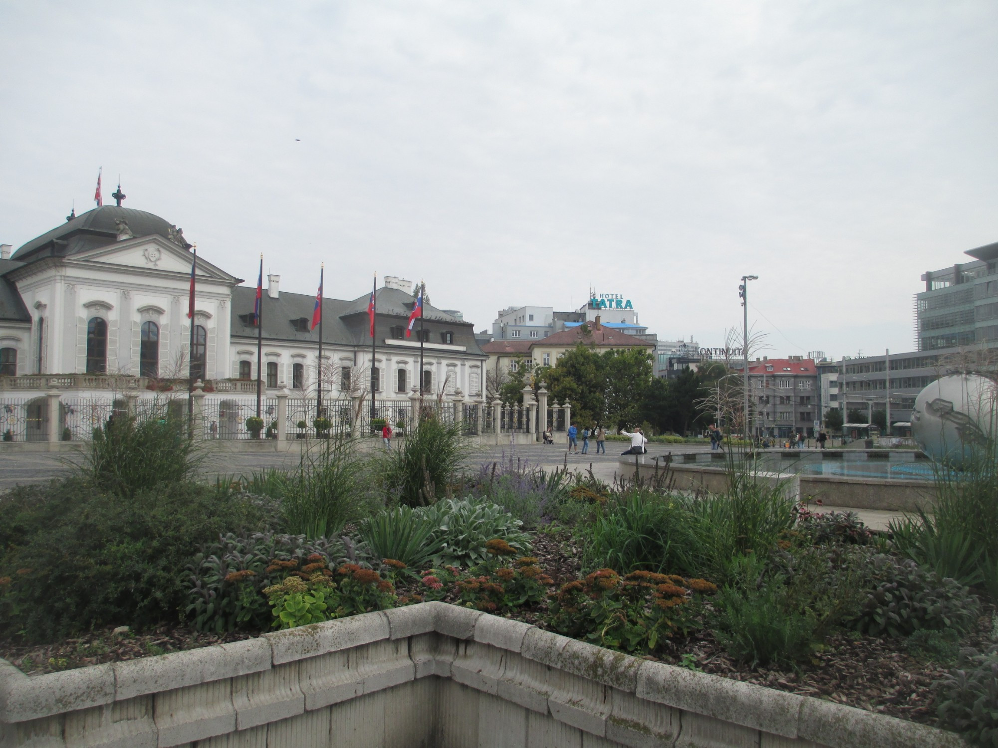 Братислава. Президентский дворец (дворец Грассалковича). (16.09.2014)