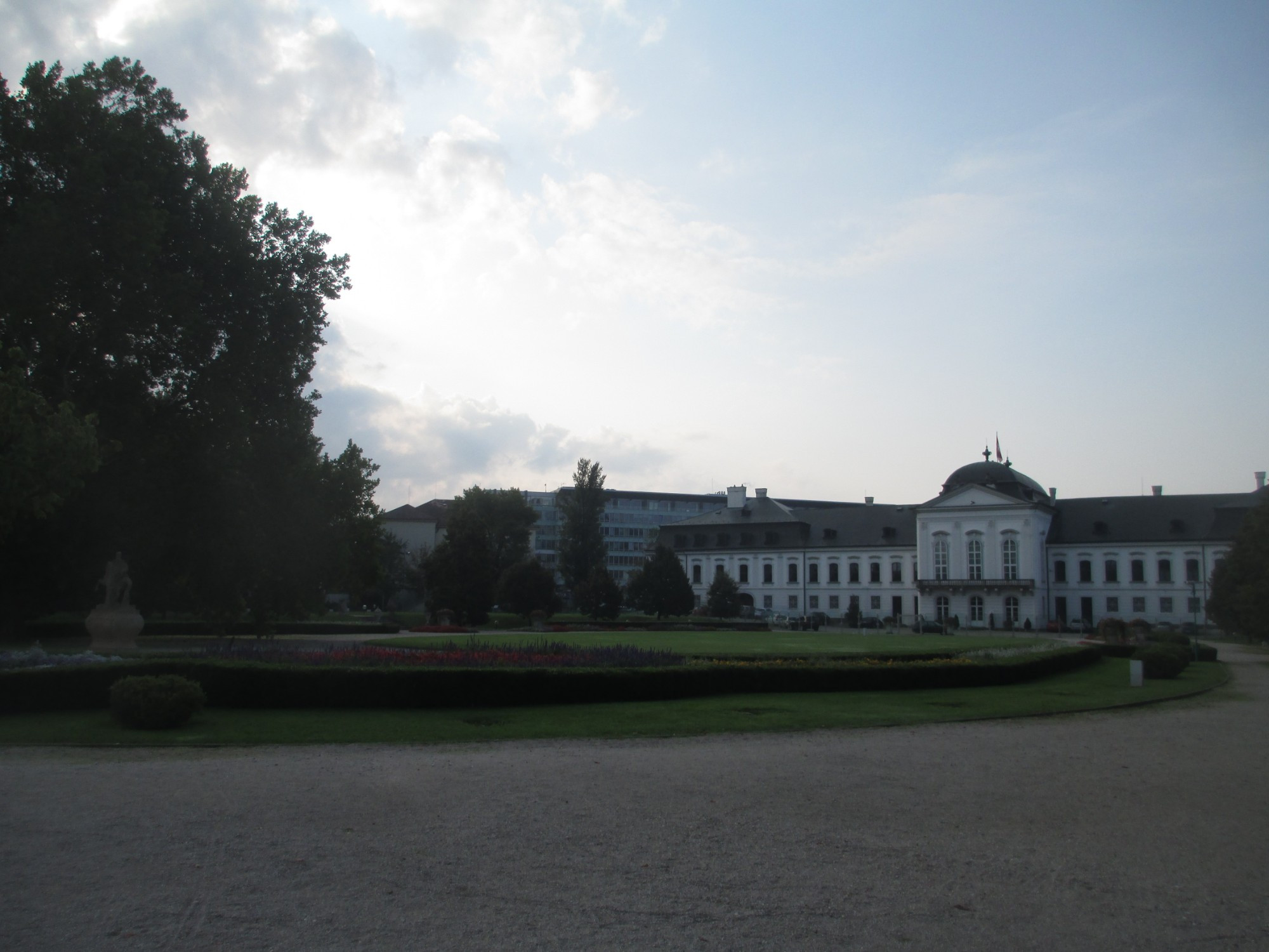 Братислава. Парк у Дворца Грассалковича. (17.09.2014)