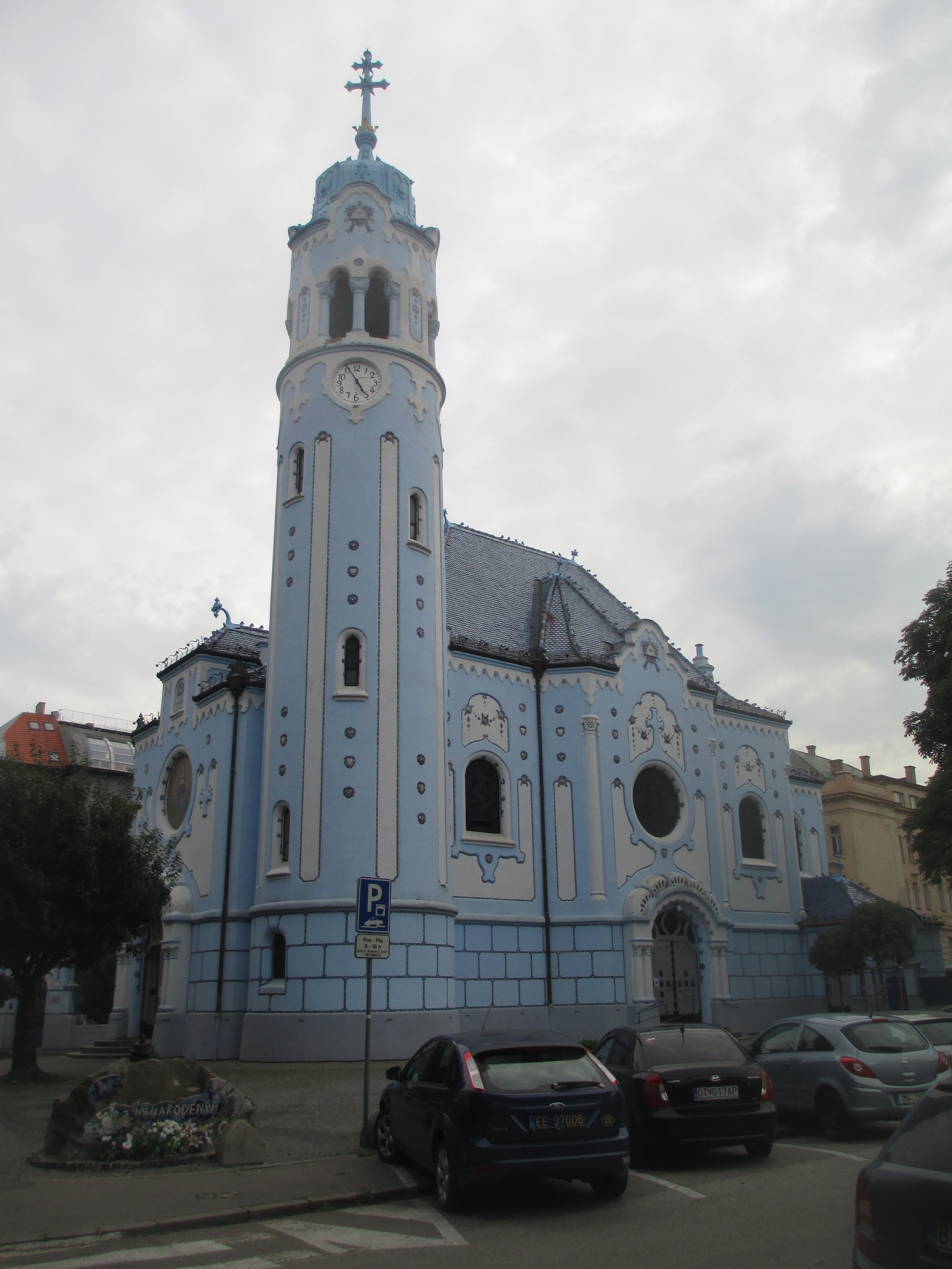 Братислава. Синий костел (Костел Святой Эльжбеты). (16.09.2014)