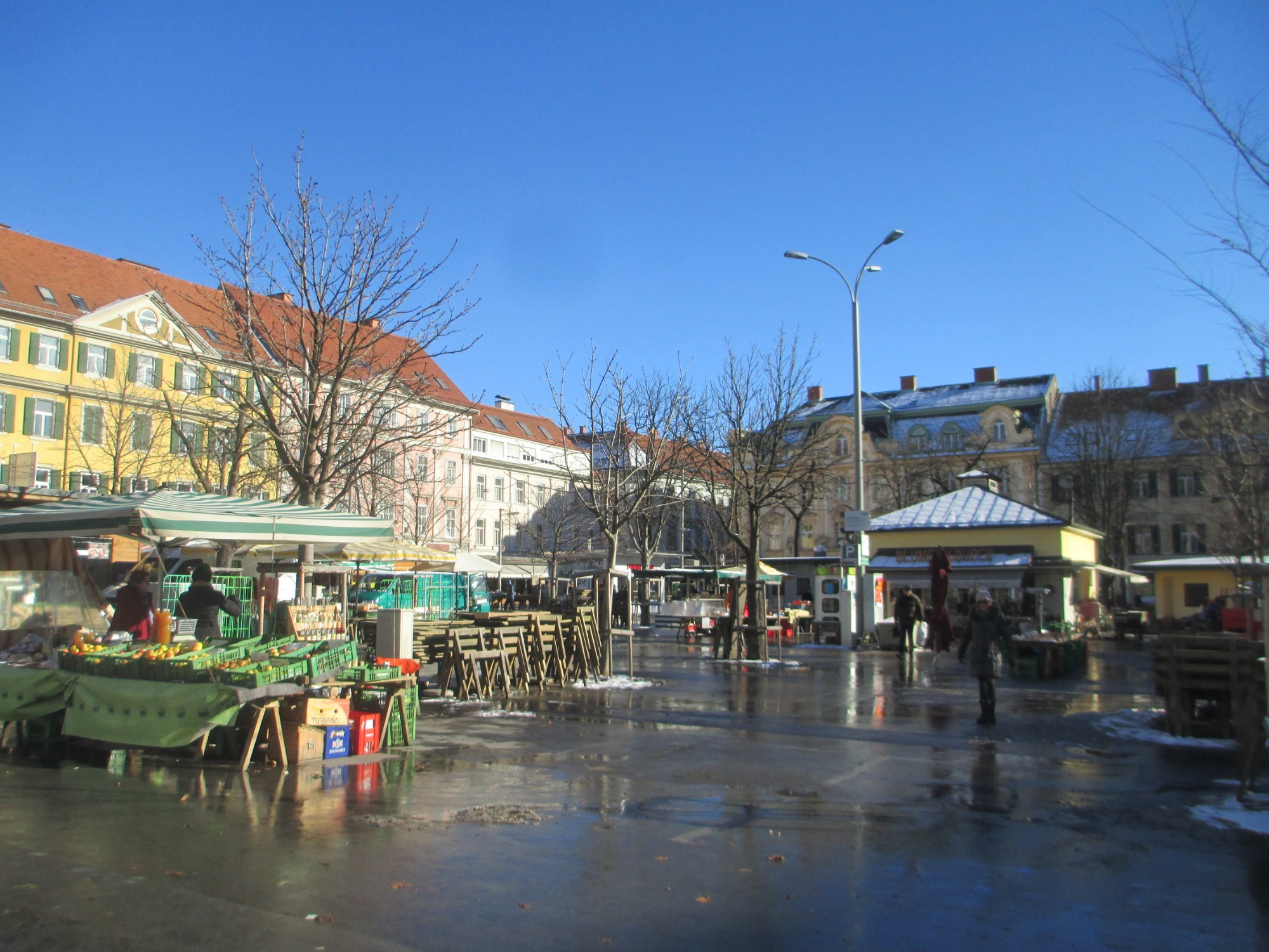 Грац. Рынок на площади Кайзер-Йозеф-платц. (05.01.2017)