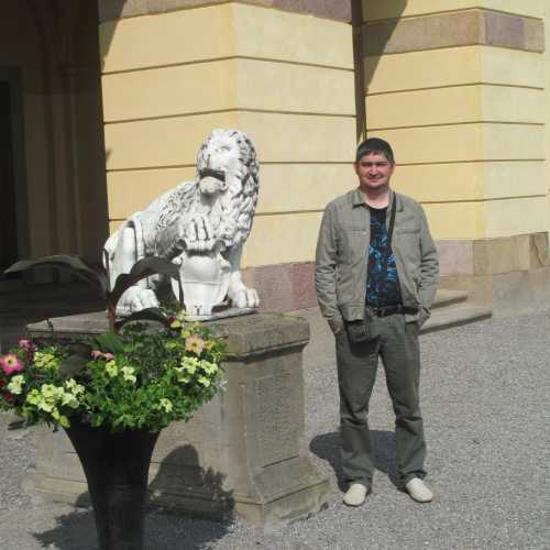 Стокгольм. Я около дворца Дроттнингхольм. (12.07.2013)