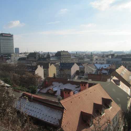 Вид на Загреб с проспекта Штроссмайера. (03.01.2017)