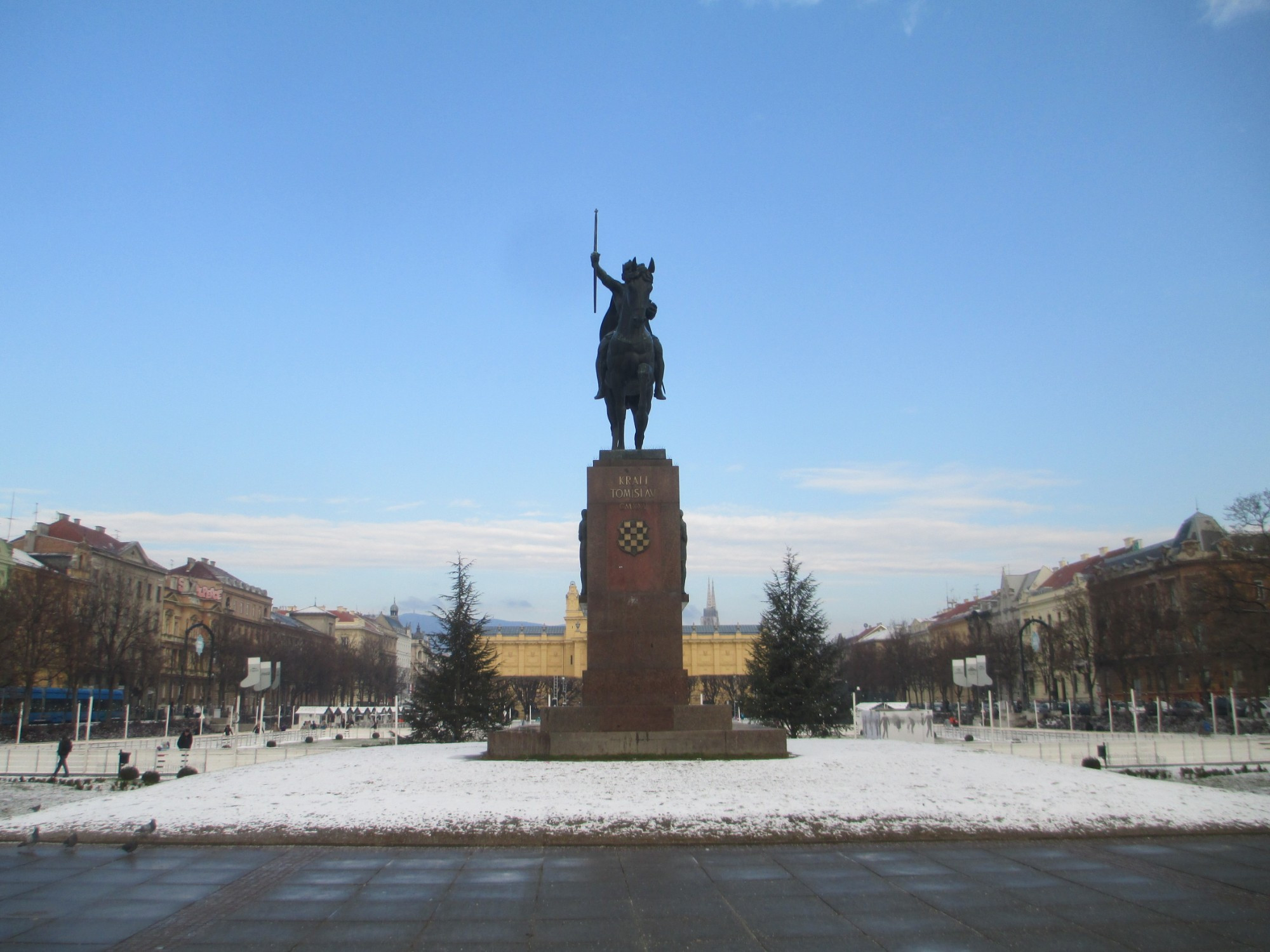 Загреб. Памятник королю Томиславу. (03.01.2017)